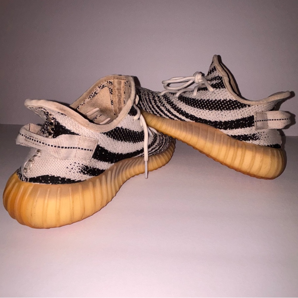 YEEZY 350 “Zebra”